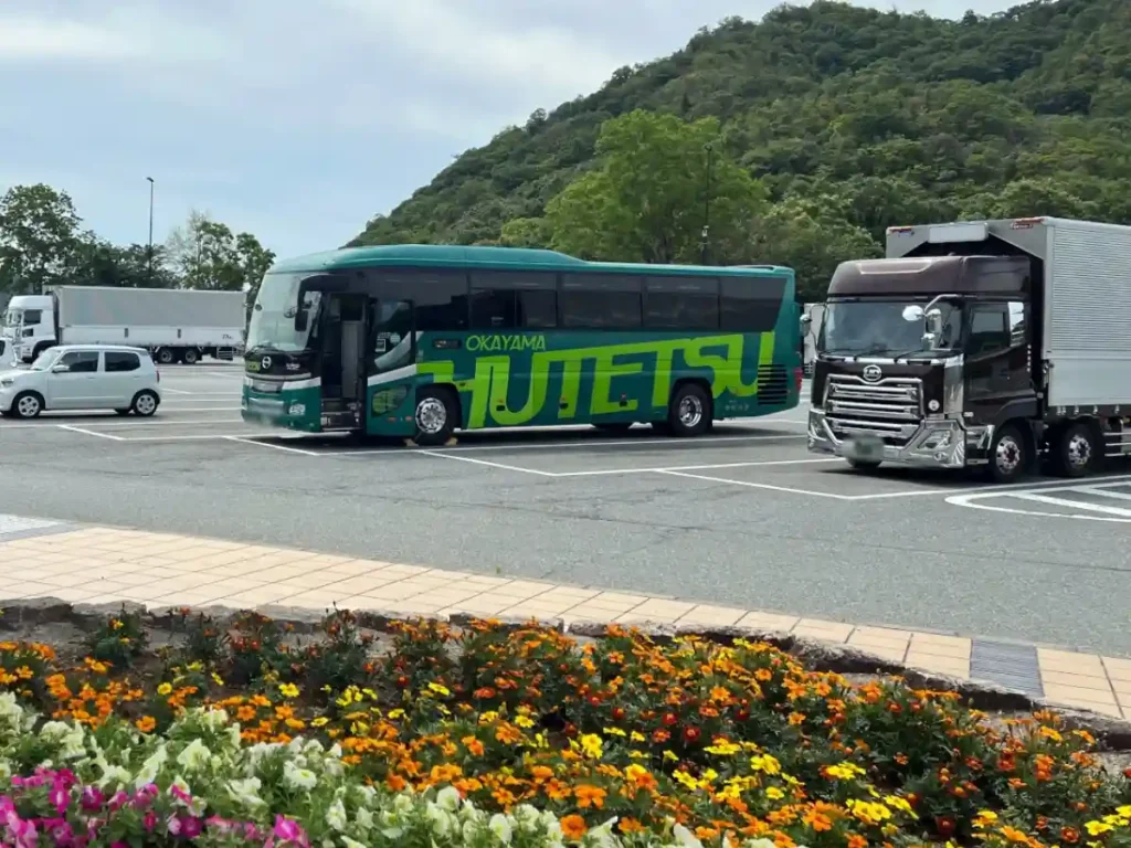 岡山〜神戸高速バスが休憩で立ち寄った白鳥PA