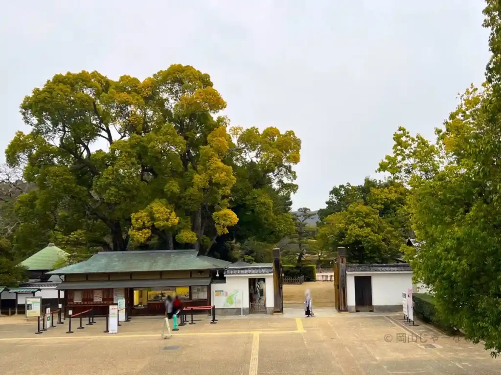後楽園正門・チケット売り場付近の写真