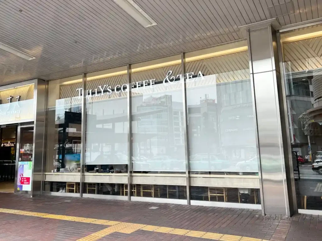 TULLY’S COFFEE & TEA さんすて岡山店の外観